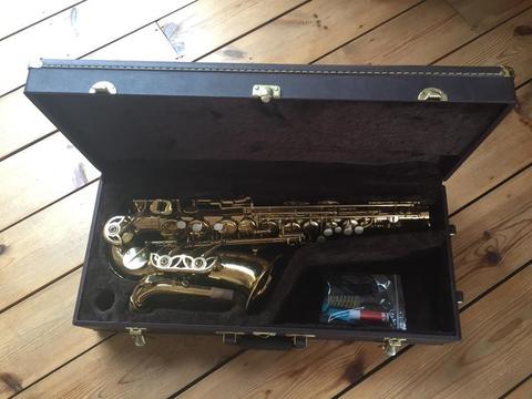 Alto saxophone excellent condition
