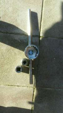Large inch drive T Bar and 3 sockets