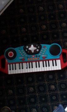 musical keyboard