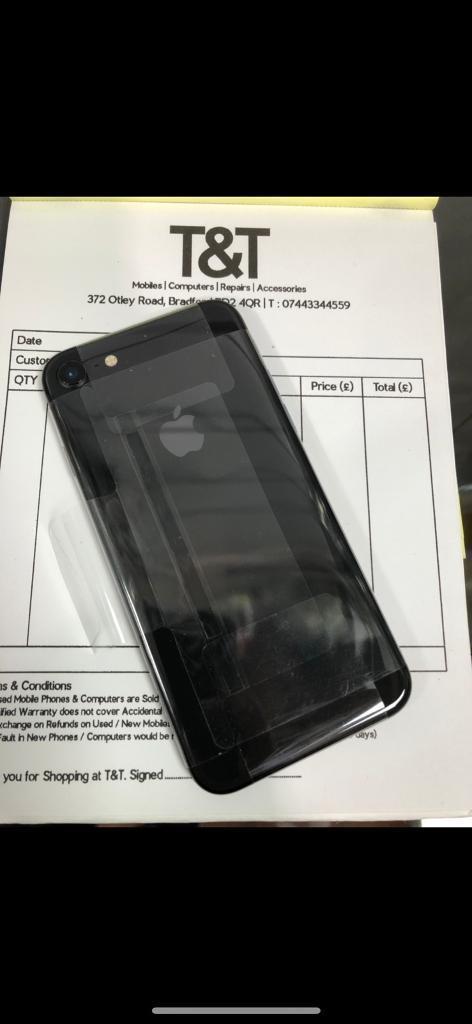 IPhone 8 64gb black EE Virgin With apple warranty