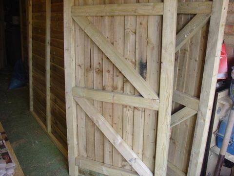 FULLY PREASURISED TREATED GARDEN GATE 6X3= 25.00.. OR MADE TO SIZE