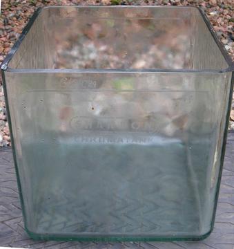 Robust cube shaped glass tank suitable for aquarium etc