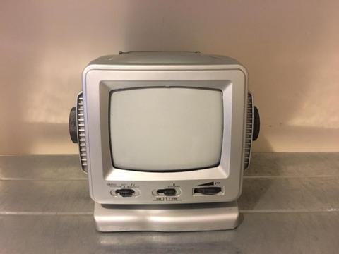 Vintage Mini TV & Radio Combi (For display Only)