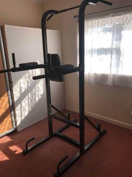 Pull up - dips - sit ups - press up - leg raise - chin up and more work out station great quality