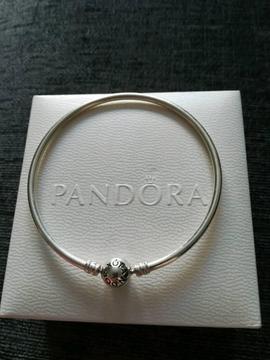 21cm Pandora bangle charm bracelet