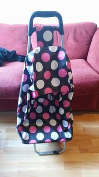 Shopper Trolley Bag in vey good condition