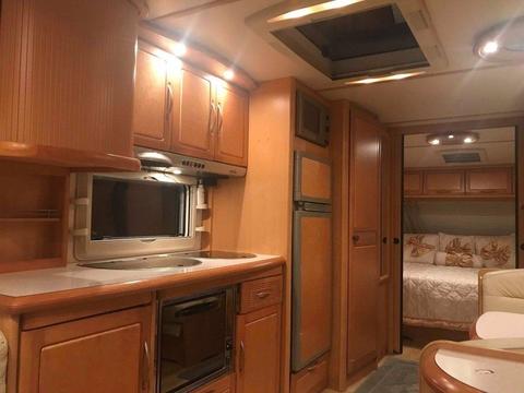 Hobby Caravan UK 700 5 Berth / Fixed Kingsize Bed