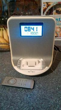 Phillips iPod/iphone Dock with alarm and radio