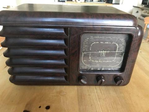 Vintage 30/40's radio 'Fullotone'. Excellent condition
