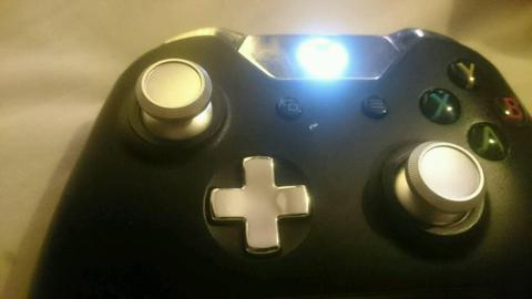 Xbox one with custom controller and final fantasy xv