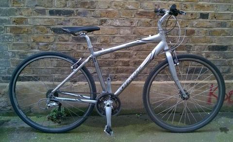 Hybrid bike GIANT light alloy frame size 18in - Shimano - new tyre, serviced - Welcome for test ride