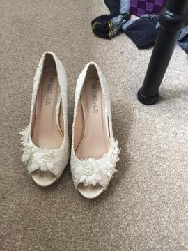 Bridal shoes