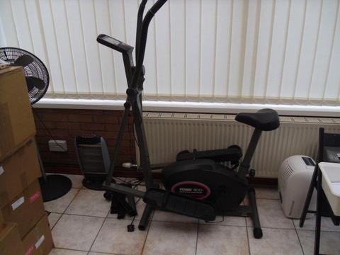 York 3100 Cross Trainer - complete and fully working
