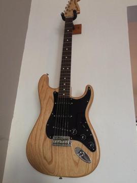 Fender Stratocaster - '70s Natural with fat 50's pickups fitted