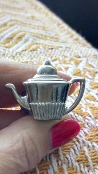Lovely Steampunk inspired silver metal ring with Teapot design