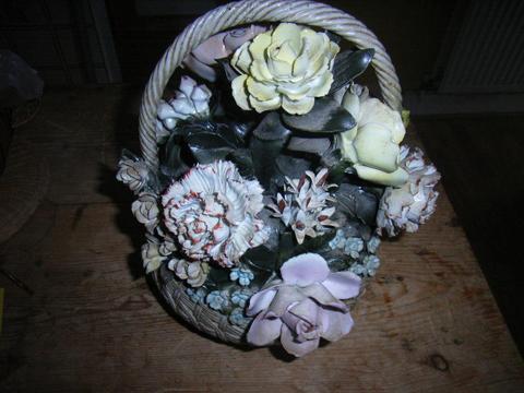 Grate Mothers day gift ; Capodimonte Flower basket