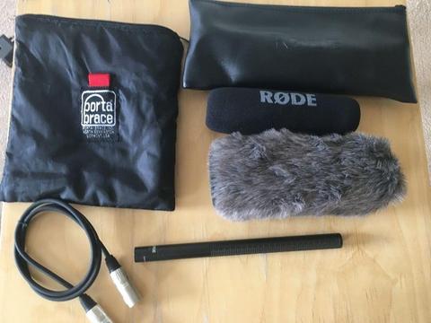 Rode NTG3B RF-Bias Shotgun Microphone and Auray Fur Windshield Kit (black)