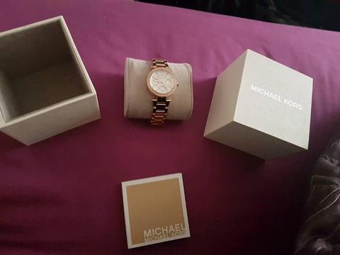 Michael kors rose gold watch