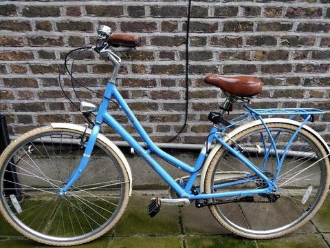Ladies Pendleton Somerby Hybrid Bike blue - hardly used