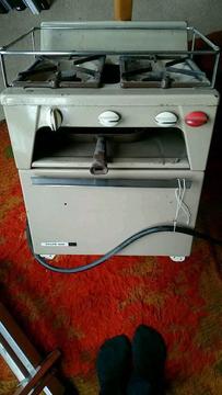 1950s/1960s vintage Calor gas cooker. B600 Popular Deluxe model