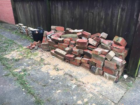 Free bricks/blocks /rubble