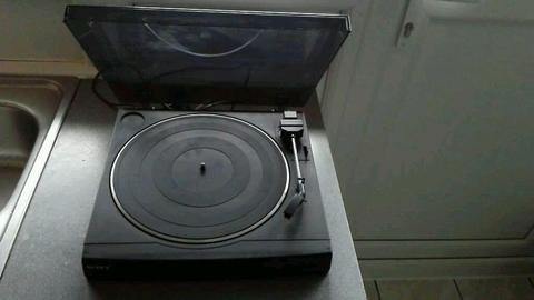 Sony Automatic turntable system PS-LX56