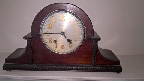 Clock, vintage style for fireplace mantel or elsewhere
