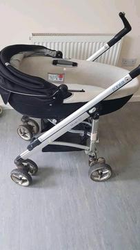 Maxi cosi pram