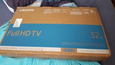 BRAND NEW SAMSUNG 32-inch SUPER SMART FULL HD 1080P LED TV,UE32M5520, with Wifi,Freeview Play