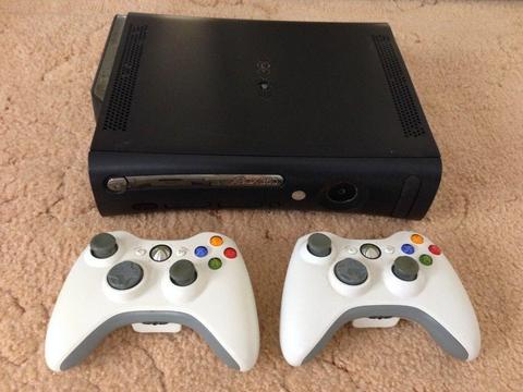 Xbox 360 Elite, 2 wireless controllers, games and all leads