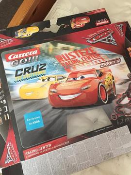 Scalextric (lightning McQueen & Dinoco Cruz)