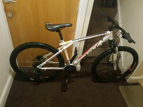GT aggressor mountain bike with hydraulic brakes