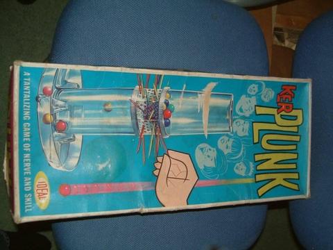 KerPlunk game no marks, cracks or scratches on plastic Clean Used condition 1970's