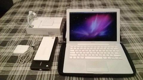 White 13 Macbook C2D 2.13Ghz 4Gb 200Gb HDD Logic 9 GarageBand Final Cut Pro X Microsoft Office 2011