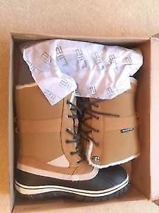 2117 OF SWEDEN BERGSJO BOOTS, NEW & BOXED size 8.5/9
