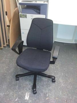 Office chairs x 60