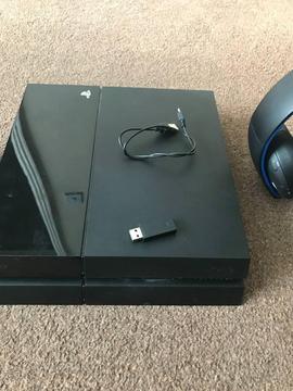 Mint condition PS4 for sale with Wireless headset & docking station & many games