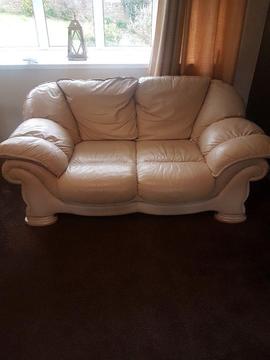 FREE!! 2 SUITE CREAM SOFAS. COLLECT BY SAT 17TH MARCH