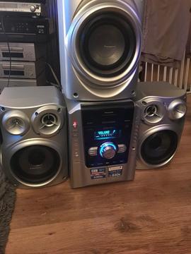 Panasonic muti disk hifi system with speakers subwoofer and remote