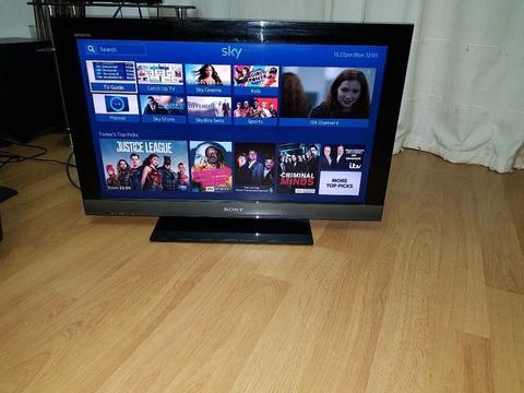 Sony bravia 32 inch LCD tv - model KDL-32EX403 - FULL HD 1080P - DIGITAL TUNER/FREEVIEW