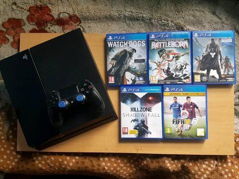 PLAYSTATION 4 PS4 CONSOLE 500GB WITH GAMES (OPEN TO OFFERS)