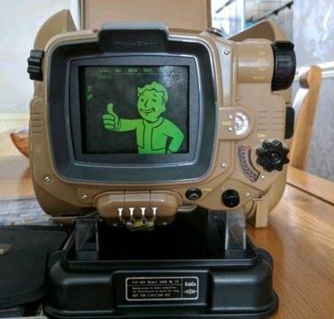 Xbox one - Fallout 4 pipboy edition