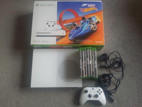 Xbox One S 500GB + 7 Games