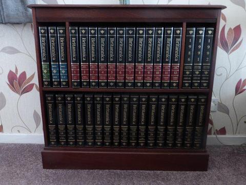 Britannica 12th edition 32 volumes as per photo