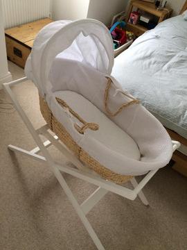 Moses basket & Stand