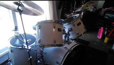 5 piece intermediate drum kit for sale with extras
