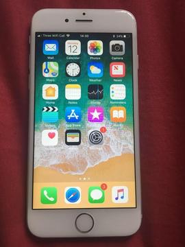 iPhone 6 Unlocked 64Gb silver Very Good Condition