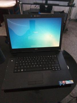 LAPTOP FUJITSU AMILO Li 3710