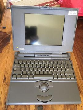 Apple Macintosh Powerbook 180c first portable laptop vintage computer