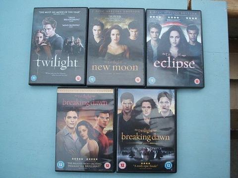 Twilight Saga Complete Set of 5 (Inc. Twilight/New Moon/Eclipse/Breaking Dawn 1 & 2) Vampire